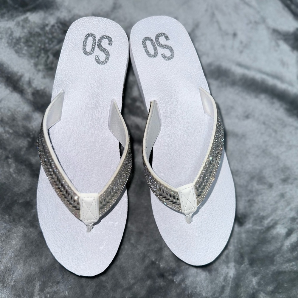 SO Bubbly Women’s Wedge Sandals